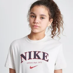 Girls' Nike Sportswear Athletic Dept T-Shirt Light Orewood Brown/Light Orewood Brown - FD0888 105 11 Girls' Nike Sportswear Athletic Dept T-Shirt Light Orewood Brown/Light Orewood Brown - FD0888 105 -Default Template 7 FD0888 105 M5