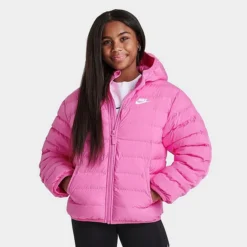 Girls' Big Kids' Nike Sportswear Lightweight Synthetic Fill Hooded Jacket Playful Pink/Playful Pink/White - FD2845 675